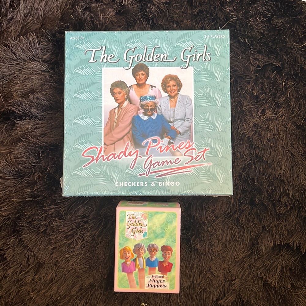 Golden Girls Shady Pines Checkers and Bingo Set / Finger Puppets Set